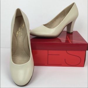 Aerosoles “Dolled up” pump/heel-Size 8